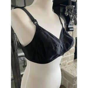 Retro Vtg  Black Exquisite Form Pointy Bullet Bra 36 B Pinup Girl